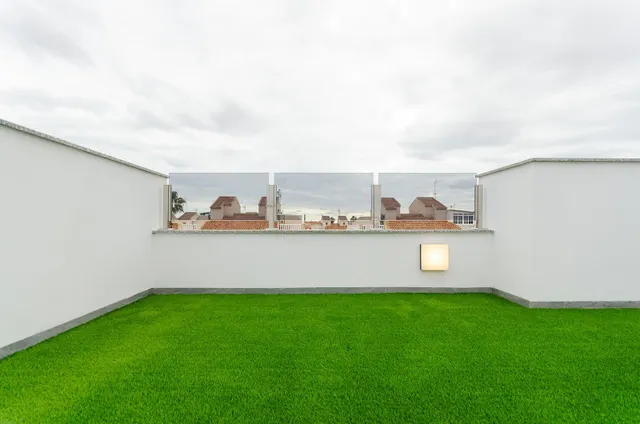 VILLA DE NUEVA CONSTRUCCIÓN DE 3 DORMITORIOS EN TORREVIEJA — 31
