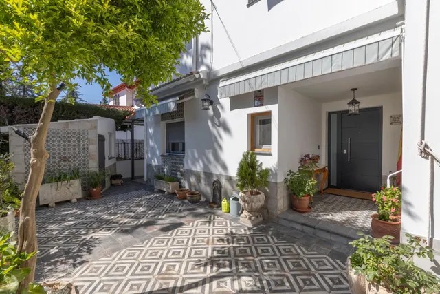 MAGNÍFICA CASA EN PANTANO DE CUBILLAS...CON MUCHO ESTILO Y RECIENTE REFORMA!!!! — 21