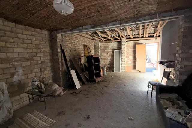 # **Casa de Pueblo Tradicional de 4 Dormitorios con Potencial para Ampliar la Terraza – ¡Solo 35.000 €!** — 18