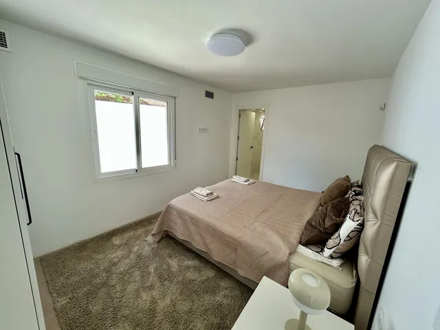 Chalet 6 habitaciones 400m² en venta - Centro — 38