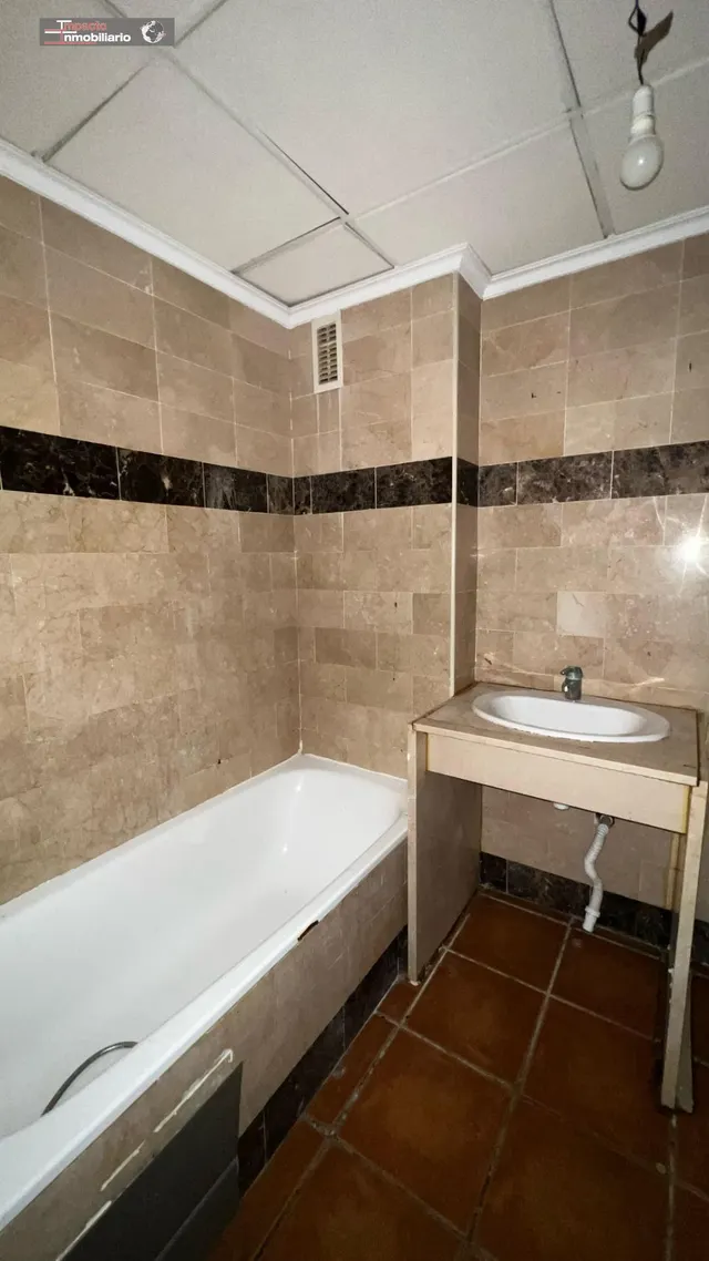 Amplio Piso en Mojácar con Potencial para Reformar - €199,000 — 27