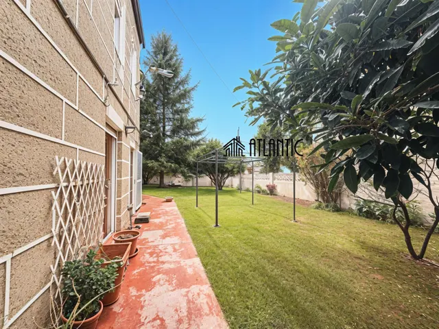 Casa 10 habitaciones 283m² en venta - Centro Urbano — 12