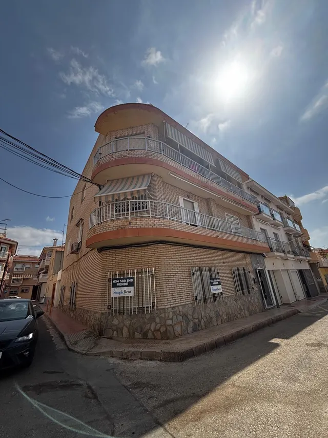 Piso en planta baja a 100m del paseo — 2