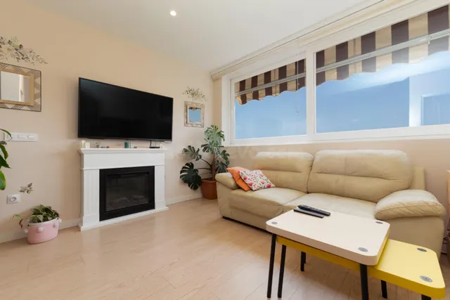 Exclusivo ático con vistas al mar en Riviera del Sol... - foto 4