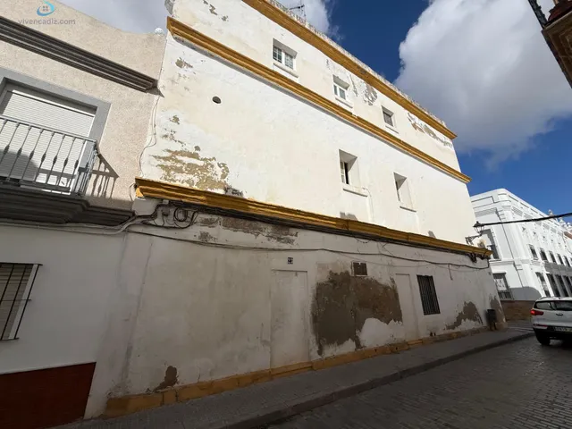Edificio en el Centro de Puerto Real: Oportunidad para Inversores — 7