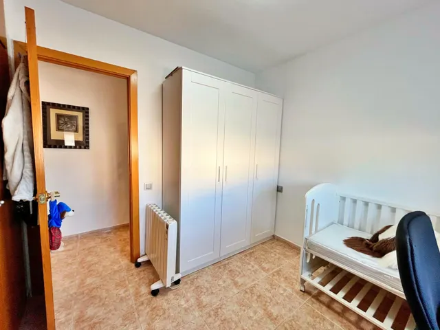 Piso de 4 habitaciones con terraza y ascensor en Ferreries - VPO — 24