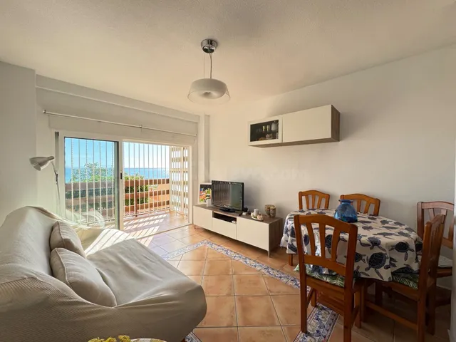 Apartamento en alquiler en primera línea de la Playa de Much - foto 3