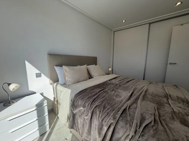 Adosado de 3 dormitorios y 2 baños en torre de la horadada (orihuela costa) — 16
