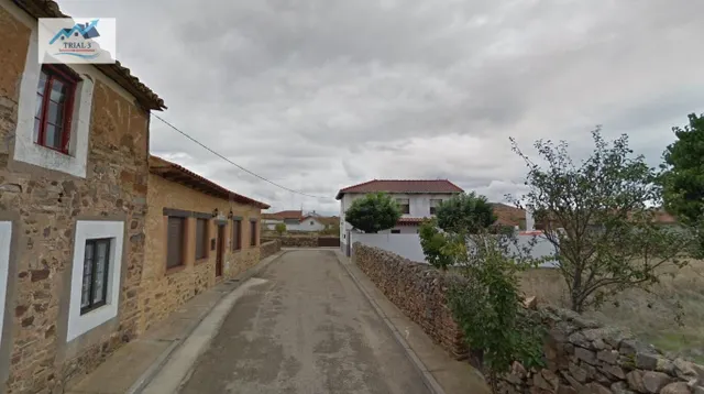 Venta de casa en Valderrey-León - foto 2