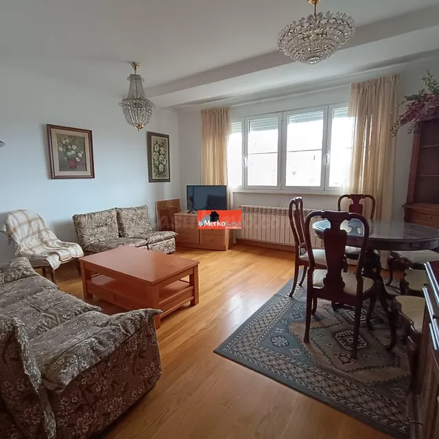 SE ALQUILA VIVIENDA DE CINCO DORMITORIOS EN AVD. DE MADRID!! - foto 4
