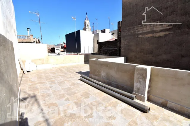 MAGNÍFICA CASA LUMINOSA CON DOS BALCONES Y GRAN TERRAZA — 19