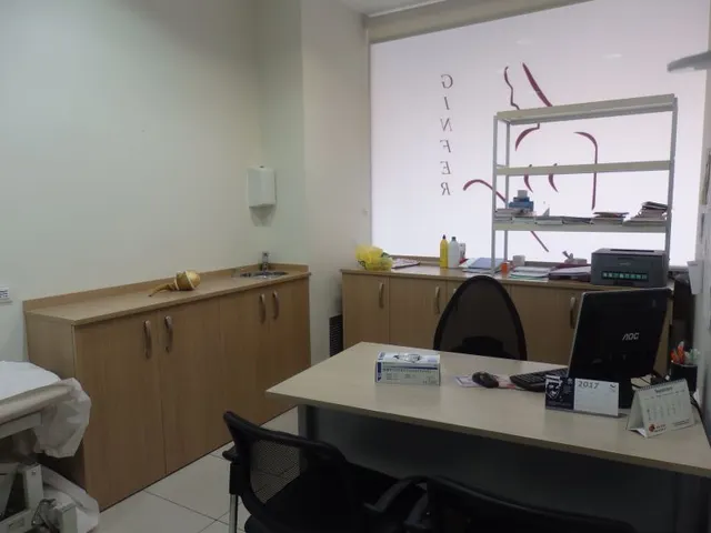 Local comercial en Fernando Remacha — 13