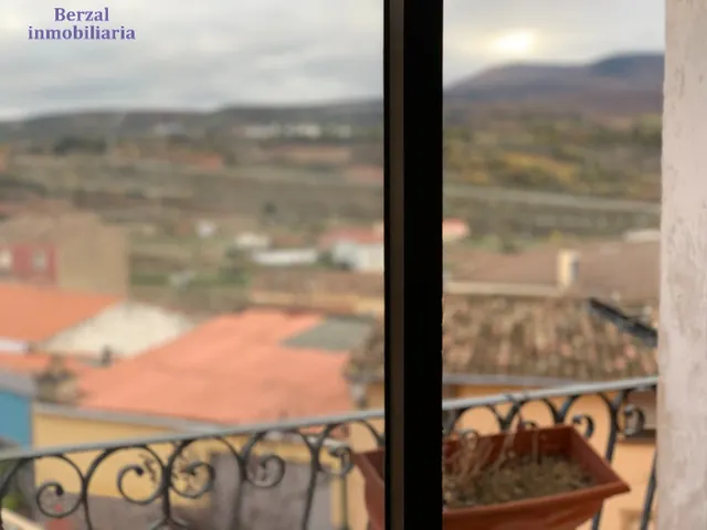 Casa de pueblo en venta en Entrena. Para reformar, con muchas posibilidades, — 15