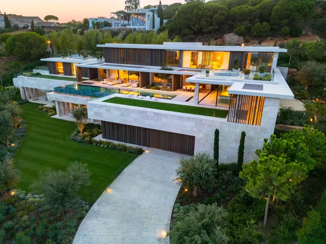 VILLA DE LUJO EN LA RESERVA DE SOTOGRANDE CON VISTAS AL MAR — 29