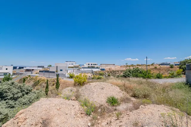 Terreno en La Zubia — 16