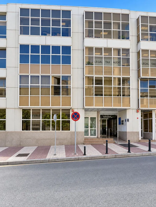 Local comercial 144m² en venta - Marbella — 15