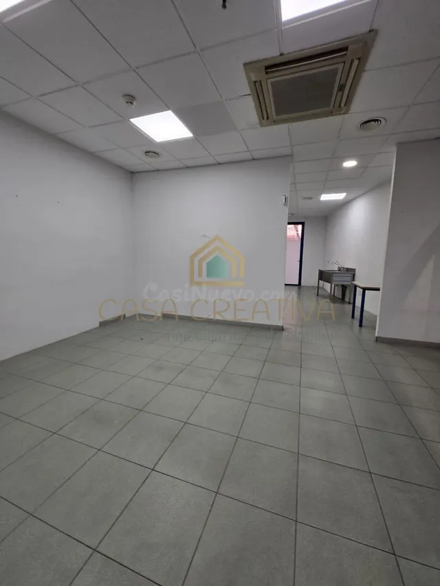 Local comercial 68m² en alquiler - Ciutat Universitaria - Un - foto 3