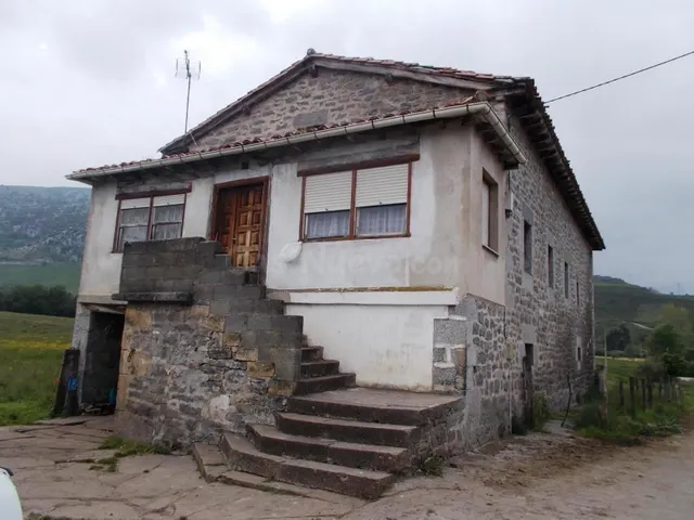 SE VENDE CASA Y TERRENO EN LA GANDARA- SOBA (CANTABRIA)
