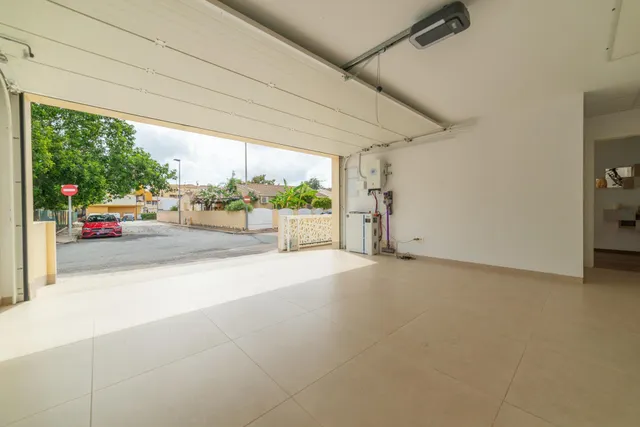 Casa 3 habitaciones 130m² en venta - Roda — 38