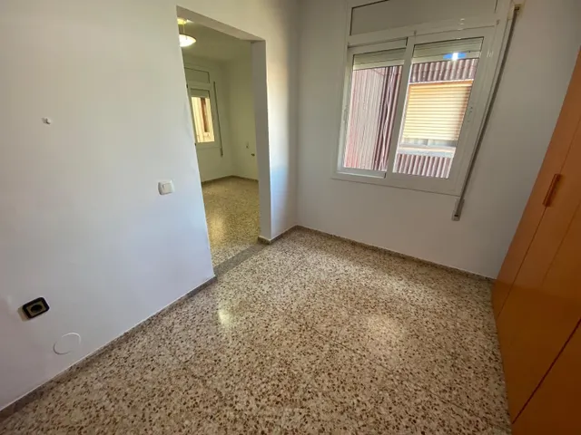 ¡AMPLIO PISO EN UNA ZONA TRANQUILA DE ALCANAR! — 31