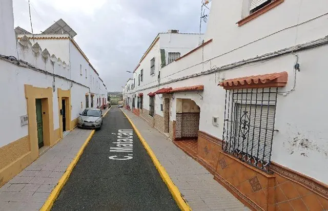 Se vende piso OKUPADO en Calle Matacan Nº 18 San Juan de Azn - foto 3