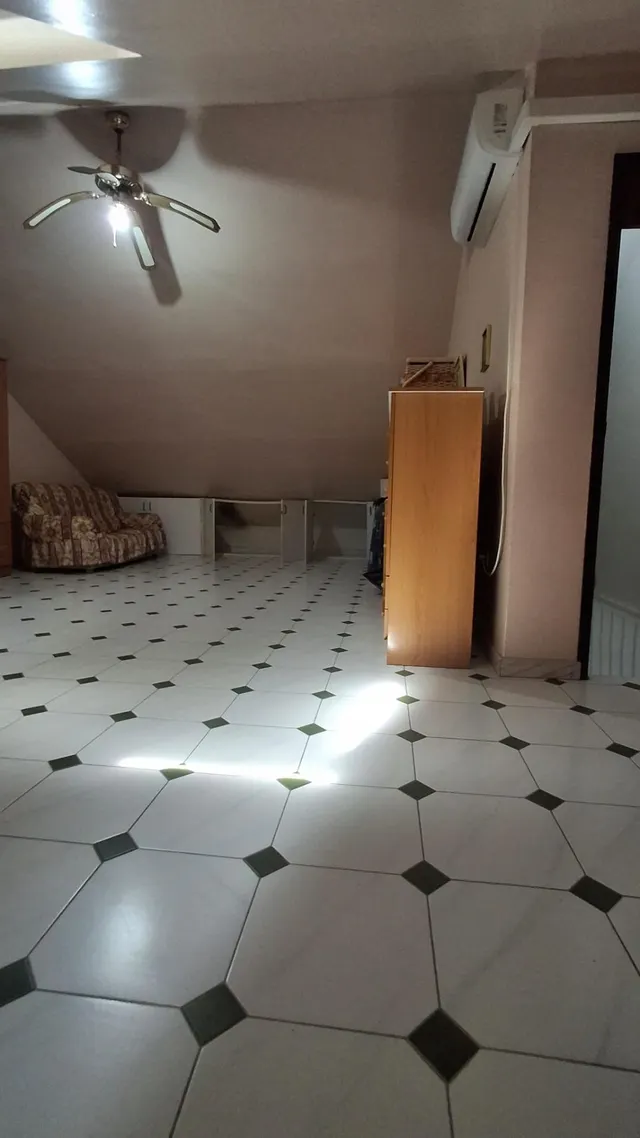 PARA LOS QUE BUSCAN ESPACIO — 15