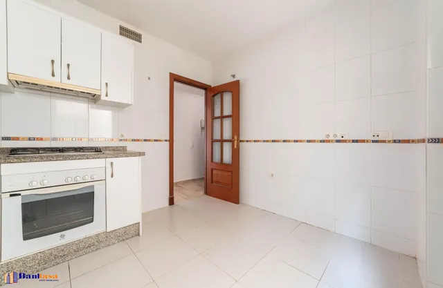 PISO EN ALQUILER SIN MUEBLES EN PARQUE OESTE | GRAN TERRAZA | PISCINA | PÁDEL | GARAJE — 14