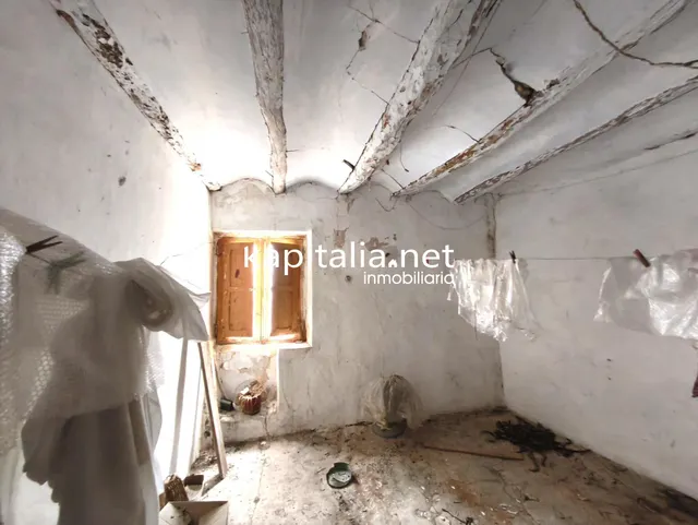 CASA PARA REFORMAR A LA VENTA EN PALOMAR. — 15