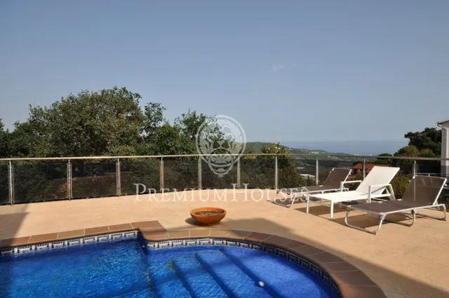Casa en venta en Sant Cebria de Vallalta. Urb. Vistamar — 32