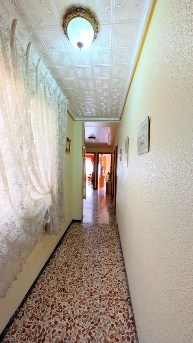 ¡GRAN VIVIENDA DE ESQUINA, 150 M2, 4 DORMITORIOS DOBLES, TOTALMENTE EXTERIOR, EN ZONA POETA MIGUEL HERNANDEZ! — 22