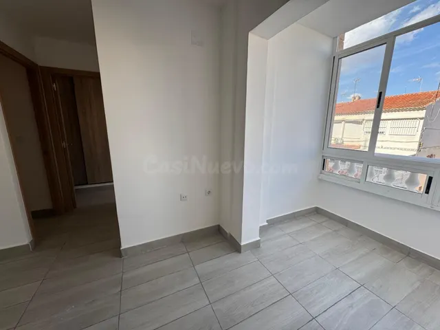 ¡Apartamento reformado a 500 metros de la playa! - foto 4