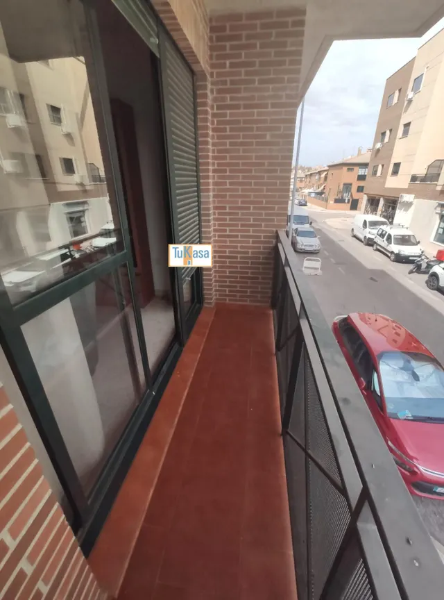 Piso Trabajadores temporales en zona Montesol, Cáceres — 17
