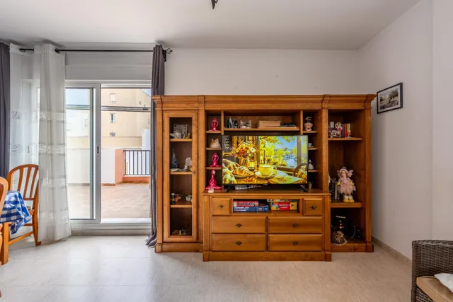 Ático Exclusivo en Roquetas de Mar con Amplia Terraza y Piscina Comunitaria — 48