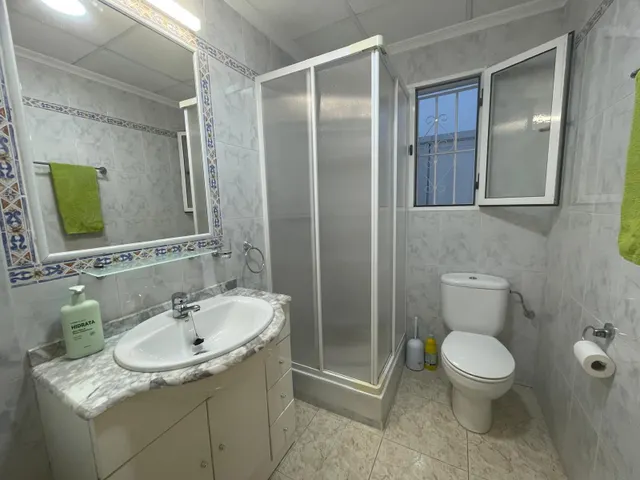 Apartamento de 3 dormitorios con garaje y orientación sureste — 19