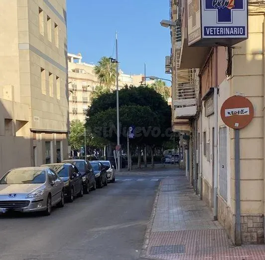 SE VENDE piso OKUPA en C HUMILLADERO 3 de Almería - foto 3