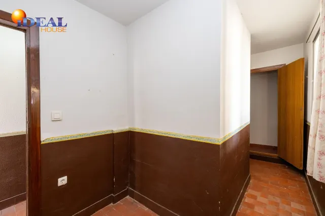 Edificio con gran potencial de desarrollo residencial en Zaidín – Granada — 41