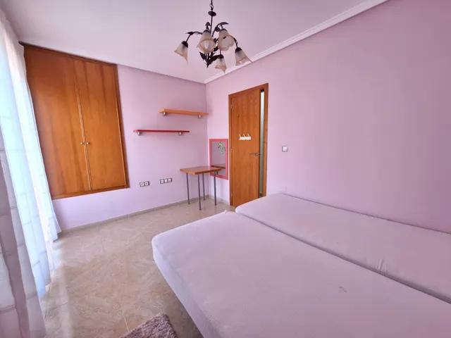 Encantador Dúplex en Aguas Nuevas, Torrevieja por €259.000 — 24