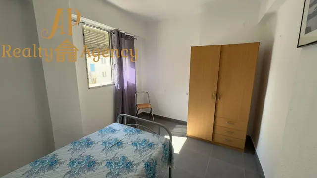 Estupendo piso de 2 habitaciones, amueblado, en Campanar, junto Hipercor. — 17