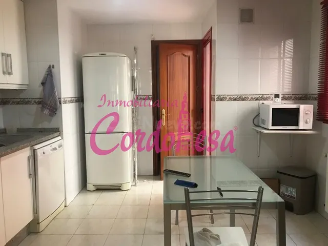 PISO EN CIUDAD JARDÍN JUNTO A MEDINA AZAHARA — 5