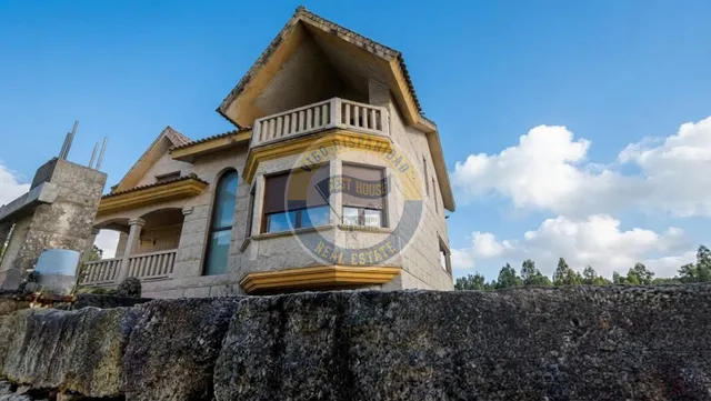 CHALET DE PIEDRA INDEPENDIENTE — 29