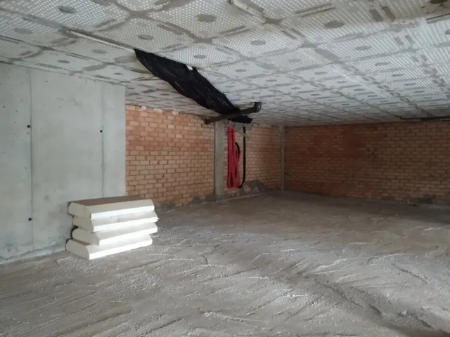 OCASIÓN, loca comercial, 200m, bien situado, VISITELO!! — 3