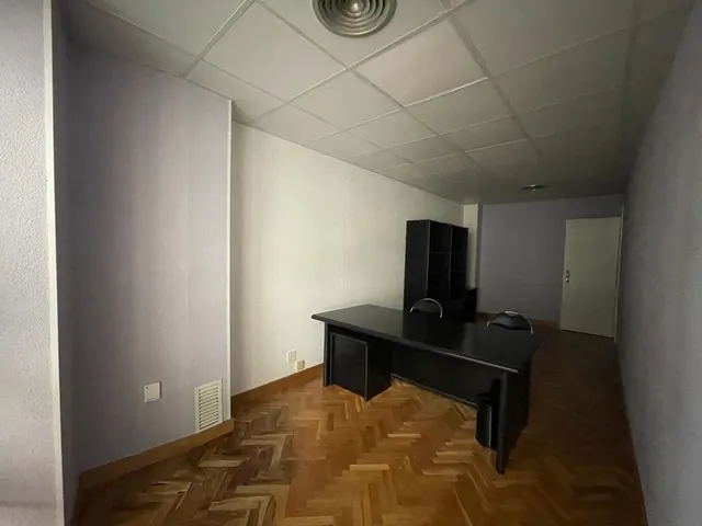 ALQUILER DE DESPACHO EN ZONA CENTRO PONFERRADA — 3