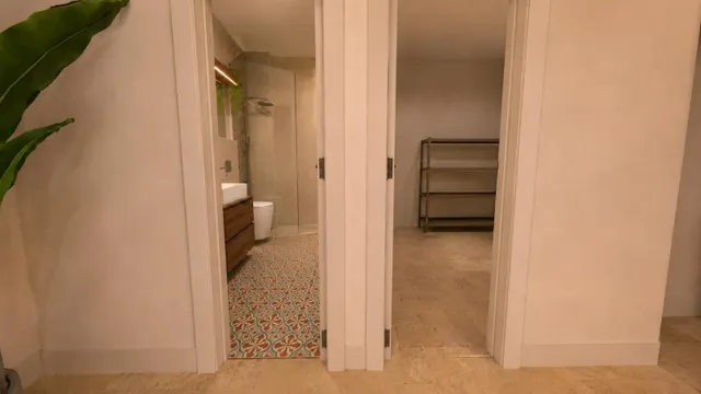 Casa única de 253 m2 con garaje doble, oficina, salón social y +100 m2 de terrazas — 11