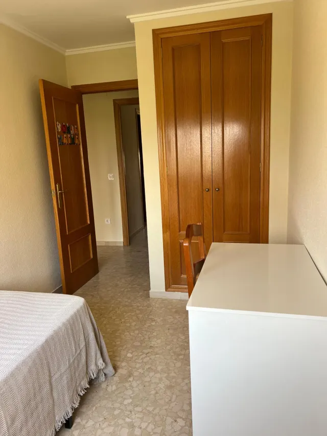 APARTAMENTO  ALQUILER TEMPORAL HASTA EL 30 DE JUNIO — 24