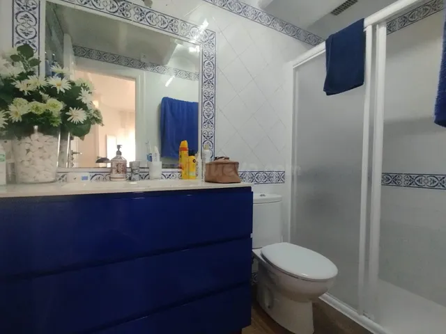 Apartamento reformado en segunda linea de playa  con vistas al mar en Guardamar del Segura — 27