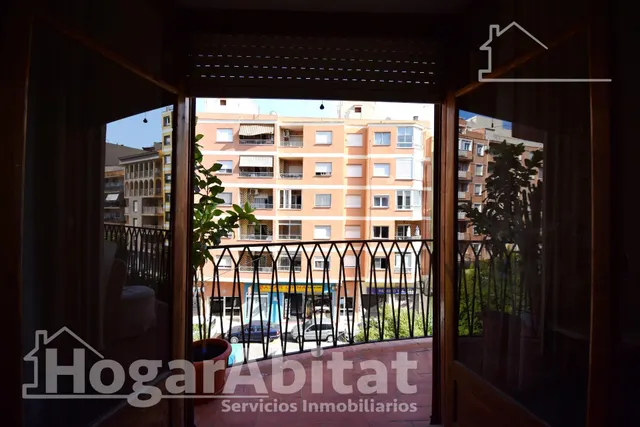Amplio, luminoso y exterior con terraza, cerca del mar — 18