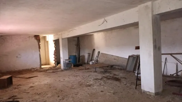 Casa 4 dormitorios en Avenida de Aeropuerto — 34