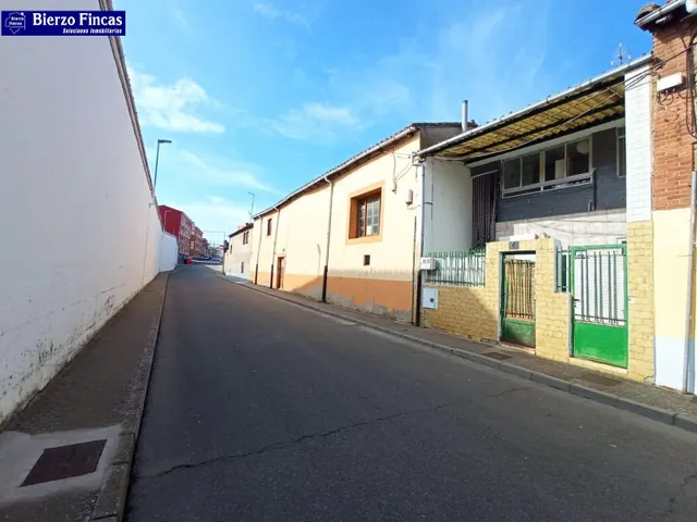 SE VENDE CASA PARA REFORMAR EN ASTORGA - foto 3
