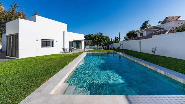 Chalet 5 habitaciones 420m² en venta - Marbella — 2