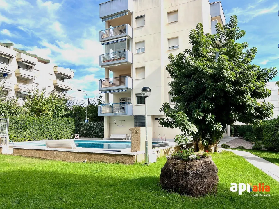 PISO EN SALOU DE 3 habitaciones